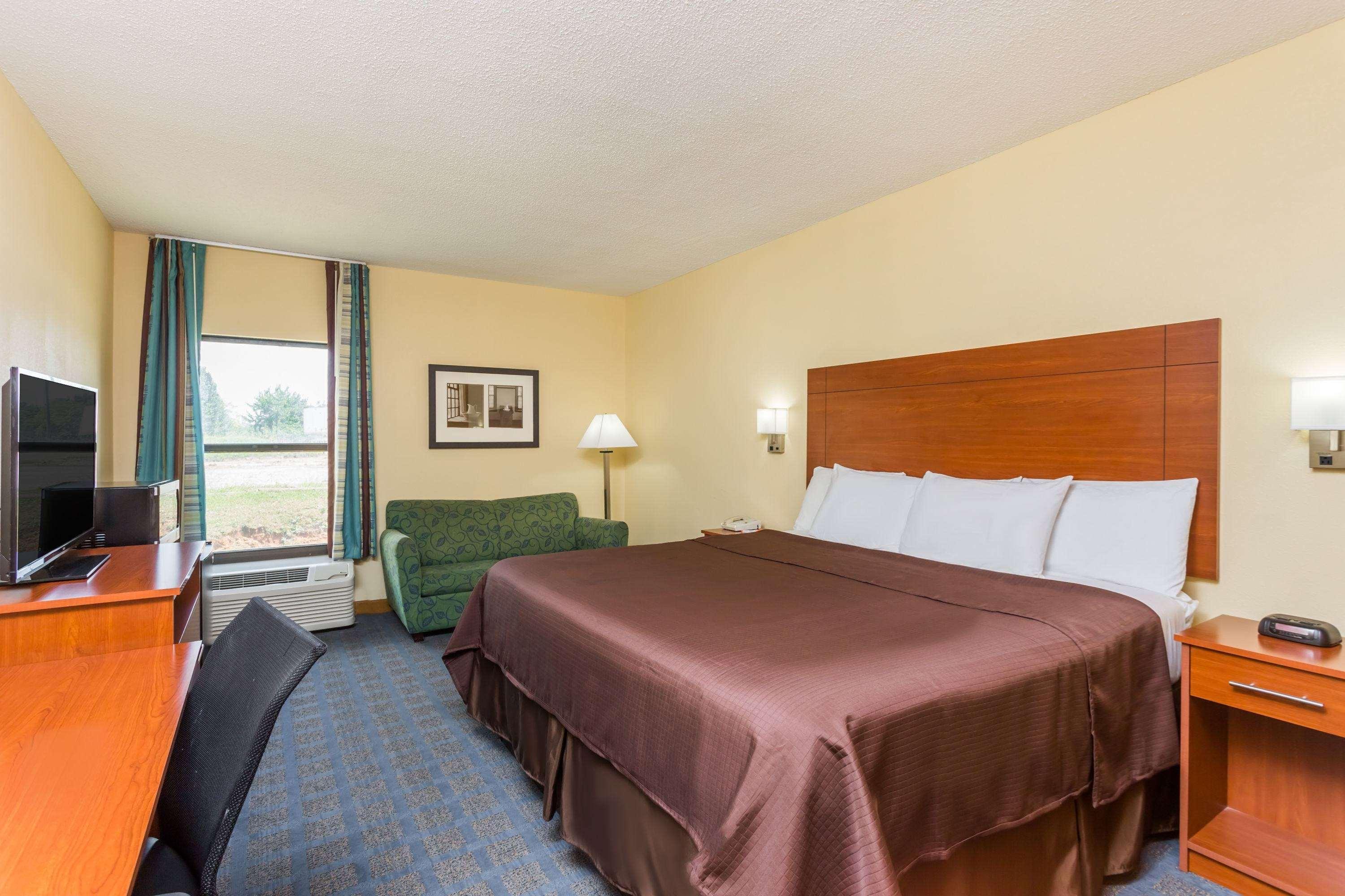 Howard Johnson By Wyndham Spartanburg Expo Center Eksteriør billede