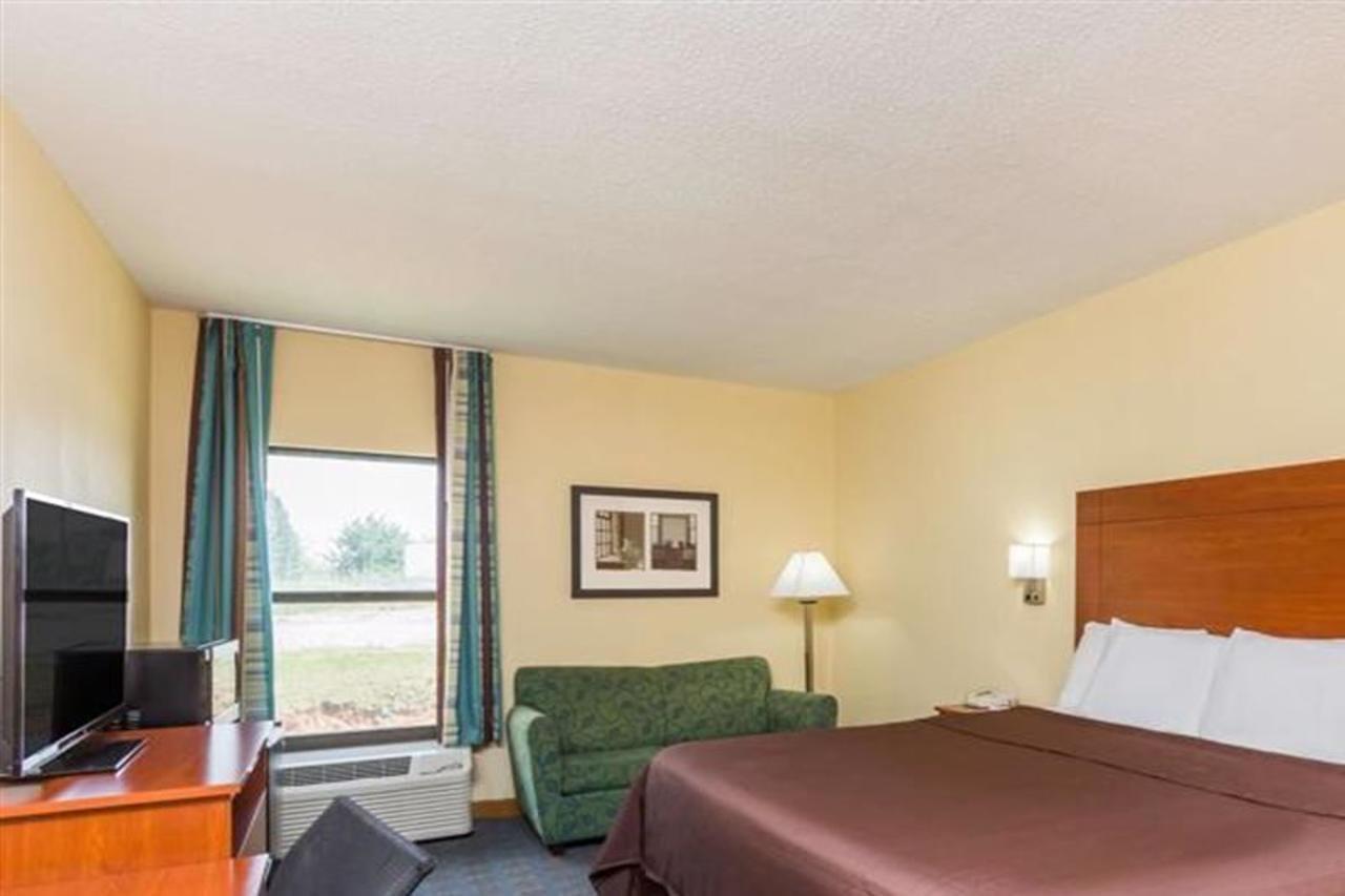Howard Johnson By Wyndham Spartanburg Expo Center Eksteriør billede